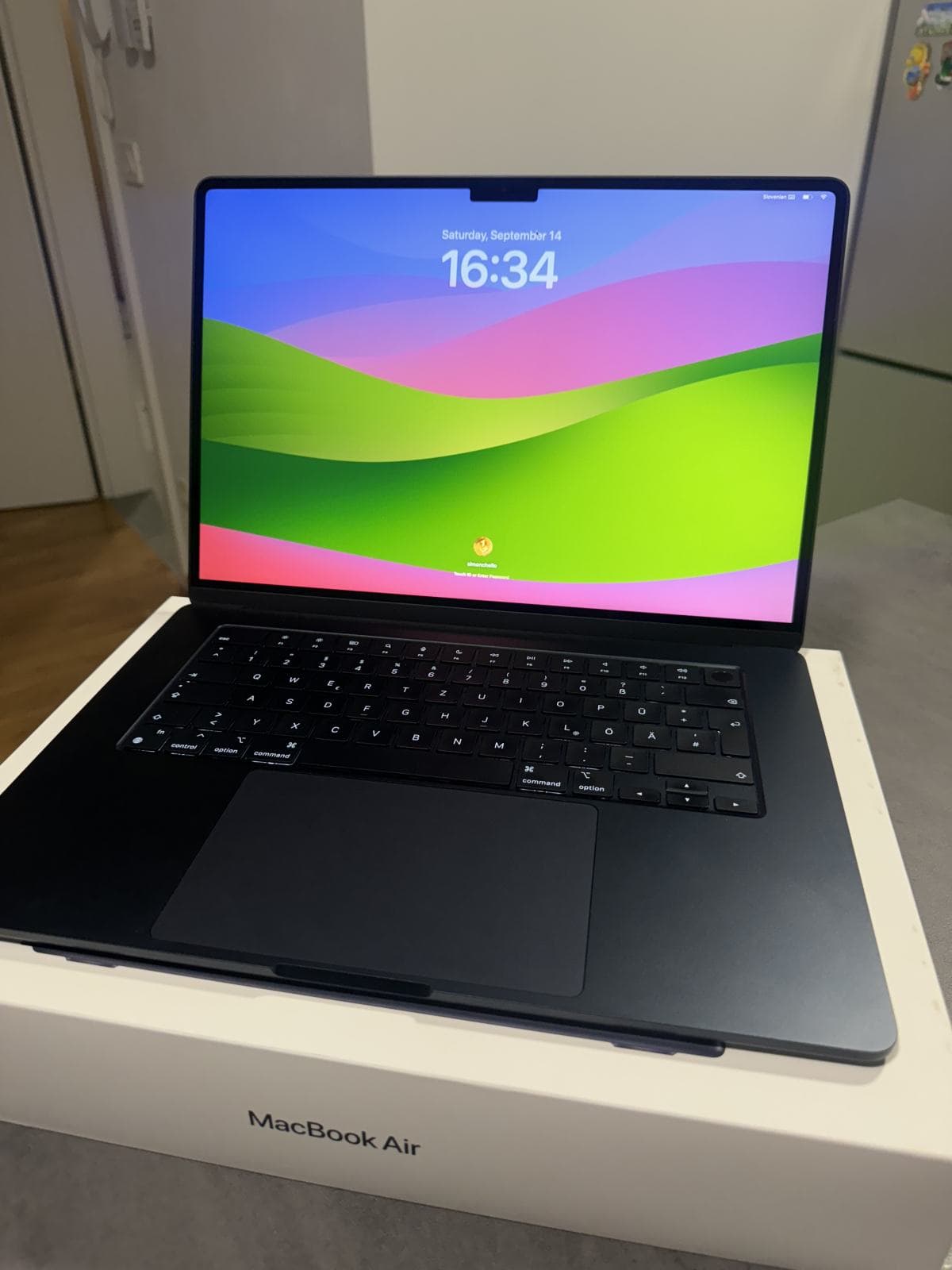 MacBook Air 15" M3 512GB 16GB Meia-Noite
